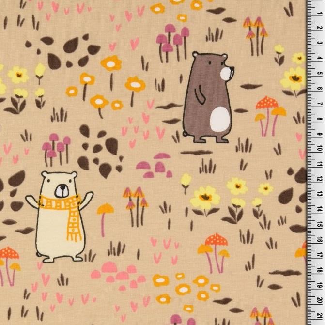 Bären im Wald hellbraun