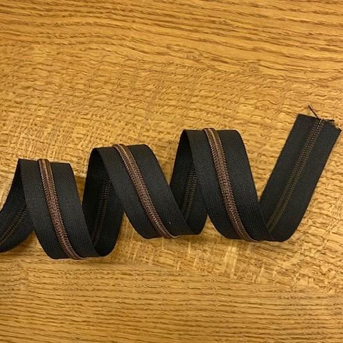 Endlosreissverschluss 5mm schwarz/altmessing